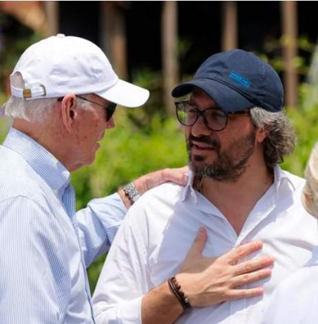 Joe Biden y Santiago Cafiero.